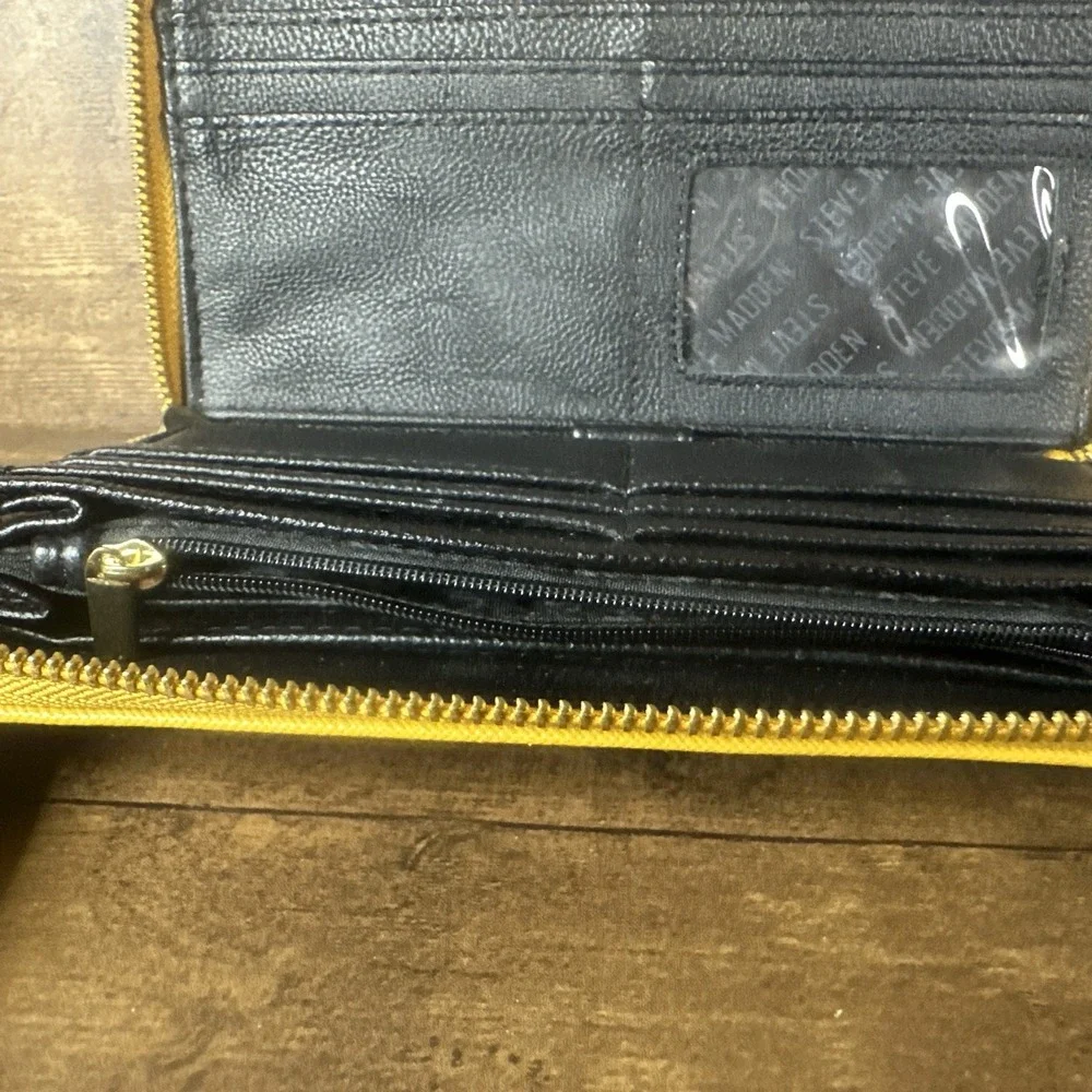 Steve Madden steve madden